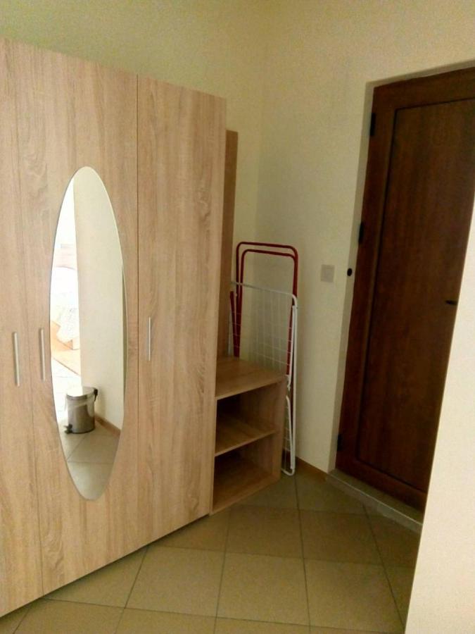 Alfa Guest Rooms With Parking Varna Exterior foto